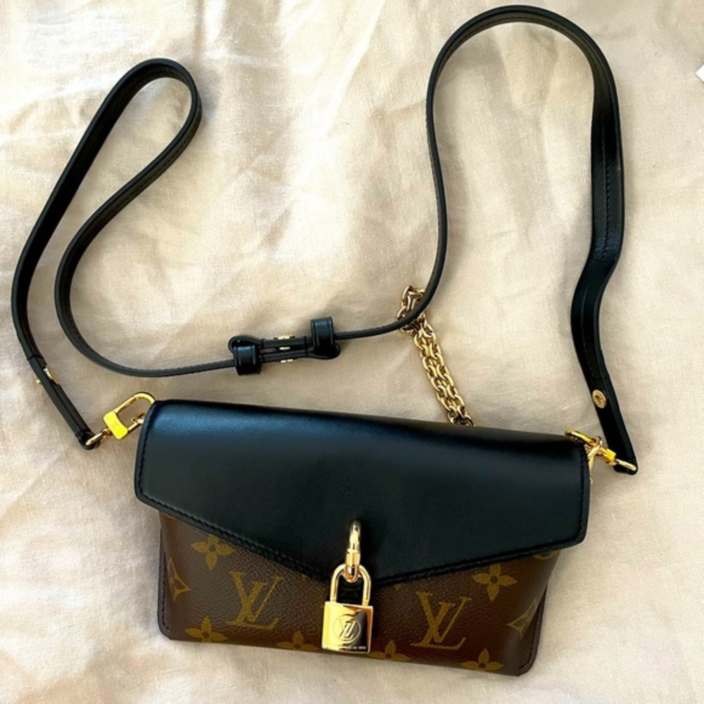 💎NWT LV PADLOCK ON STRAP BAG💎
